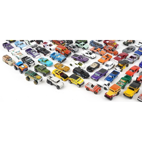 1655 - Large collection of diecast vehicles, predominantly Matchbox and Hot Wheels