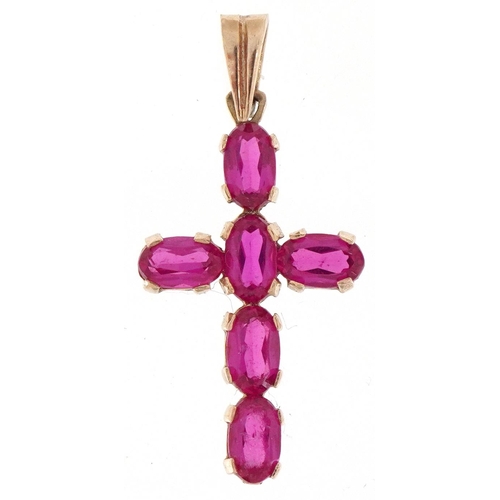 2356 - 9ct gold ruby cross pendant, 2.6cm high, 0.8g