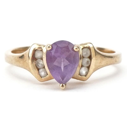 2488 - 9ct gold teardrop amethyst and clear stone ring, size N, 2.4g