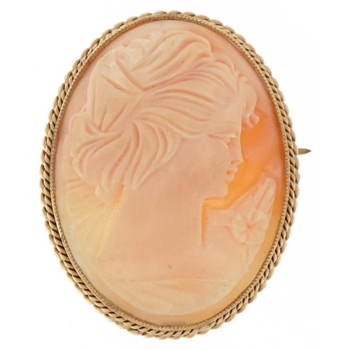 2009 - 9ct gold mounted cameo shell pendant carved with a maiden head, 3.8cm high, 9.6g