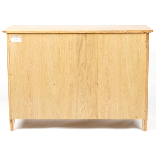 1010 - Ercol Teramo contemporary light oak five drawer chest, 79cm H x 114cm W x 47cm D