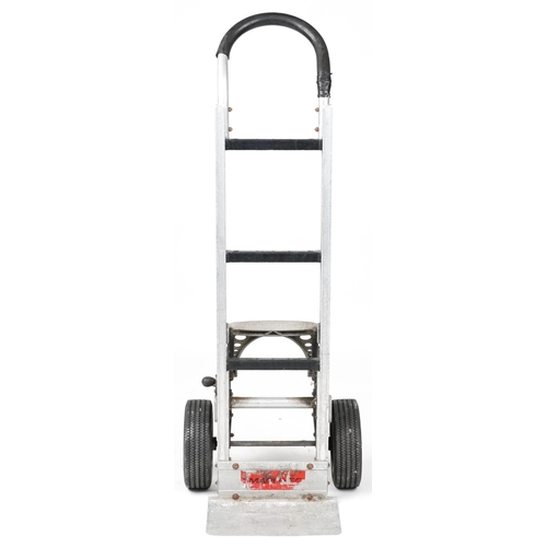 1129 - Magliner Equalizer sack trolley, 133cm high