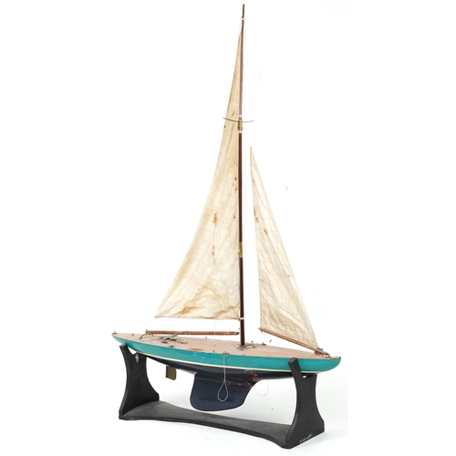 1510 - Large wooden model pond yacht, 143cm high