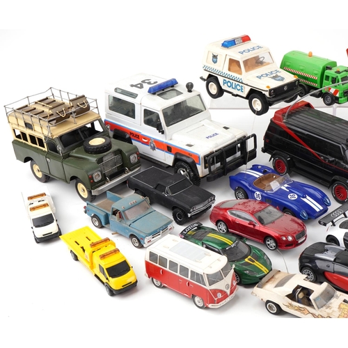 1687 - Large collection of model vehicles, some remote controlled, some radio controlled, the largest 38cm ... 