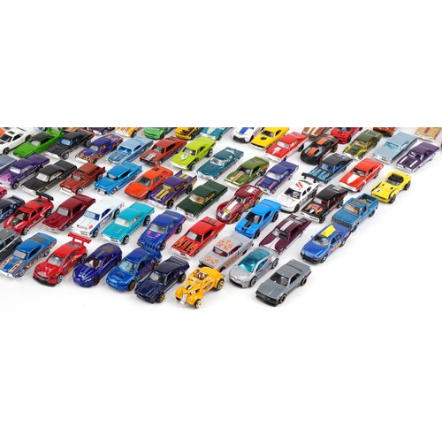 1699 - Large collection of diecast vehicles, predominantly Hot Wheels