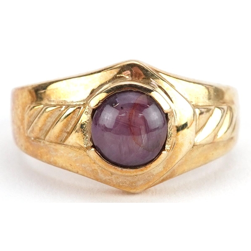 2066A - 9ct gold cabochon ruby ring, the ruby approximately 1.3 carat, size T, 7.7g