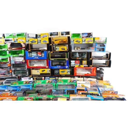 1705 - Extensive collection of model collector's vehicle boxes