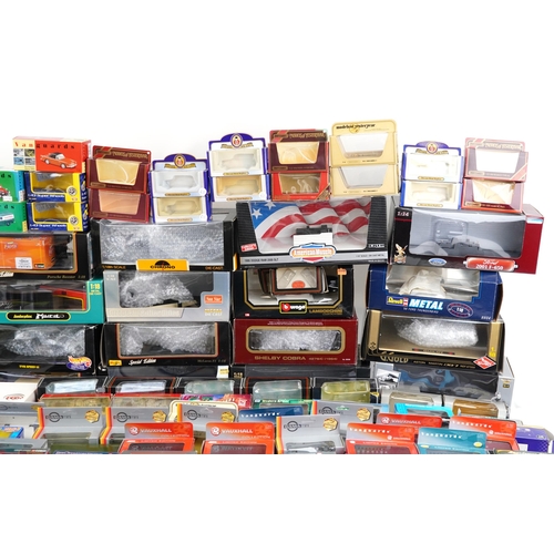 1706 - Extensive collection of model collector's vehicle boxes