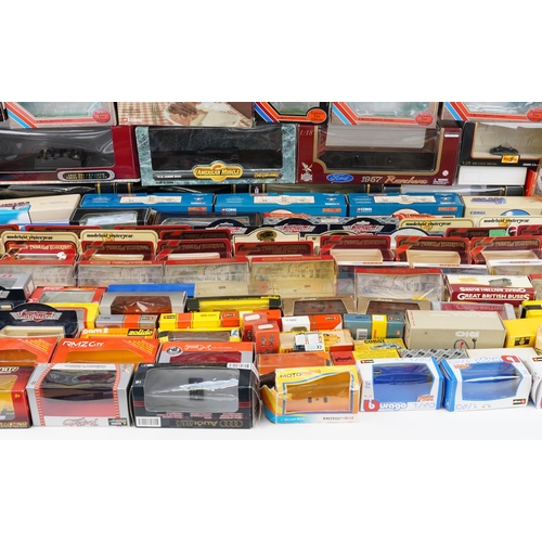 1710 - Extensive collection of model collector's vehicle boxes