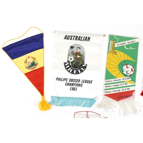 1427 - Six football interest Coca Cola Cup pennants including England, Australia, Poland, Italia '90 and Ru... 