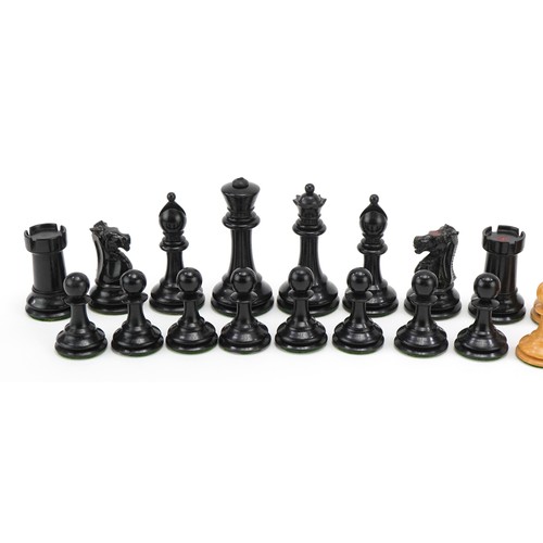 1502 - Boxwood and ebony Staunton pattern chess set, the largest piece 7.5cms tall