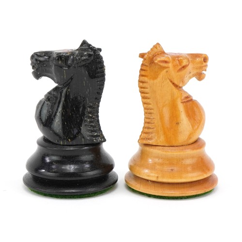 1502 - Boxwood and ebony Staunton pattern chess set, the largest piece 7.5cms tall