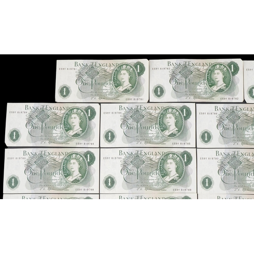 1292 - Twenty Bank of England one pound banknotes with consecutive numbers, Chief Cashier J S Fforde