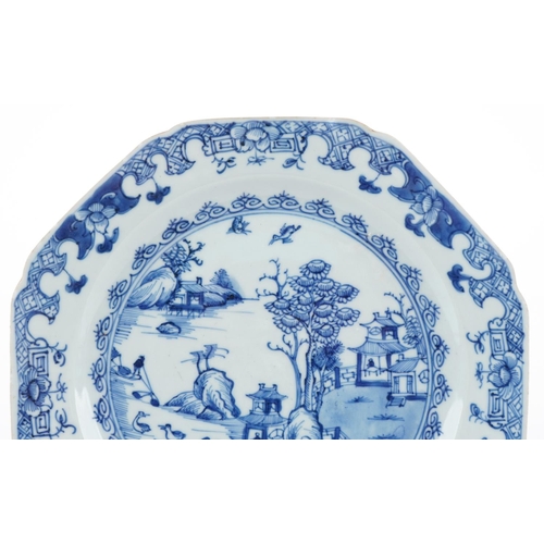 66 - 18th century Chinese porcelain plate hand painted in the Willow pattern, 22cm in diameter