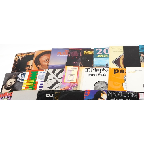 510 - Vinyl LP records including Metal Headz, DJ Spinna, Hip Hop 19, Snoop Dog, Bob Marley and Bizmarkie