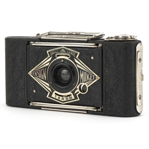 459 - Boxed Ensign Midget camera, 9.5cm in diameter