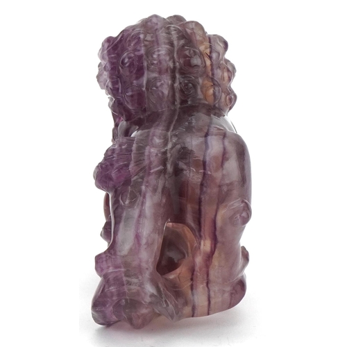 432 - Chinese Fluorite carving of Foo dogs, 9cm wide