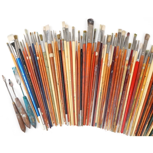 319 - Selection of vintage artist's paint brushes, the largest 39cm in length