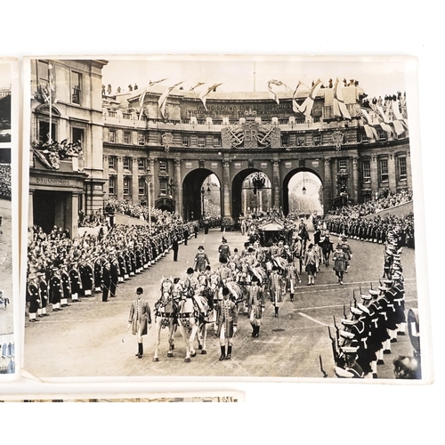 1326 - Black and white photographs of the coronation of Queen Elizabeth II, each 30cm x 26cm