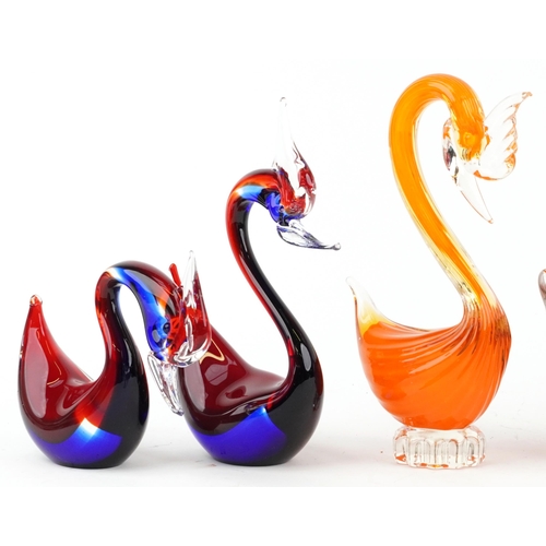 1193 - Art glassware including Murano glass clowns and ducks, the largest 30cm high