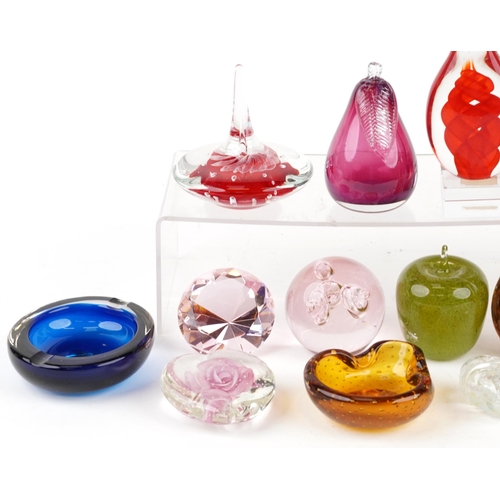 1194 - Art glassware including paperweights and Whitefriars dish, the largest 20cm high