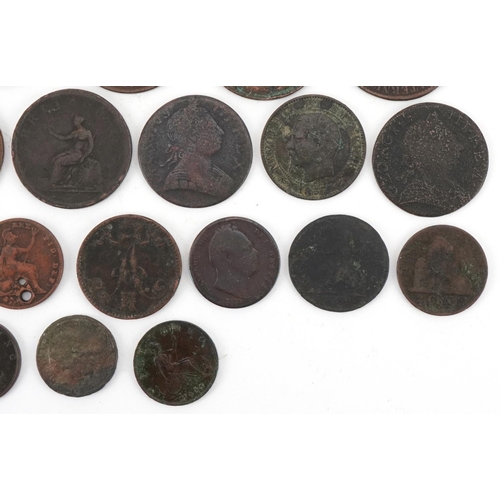 1258 - British and world copper coins to include farthings, pennies, French francs and an Irish 1822 George... 