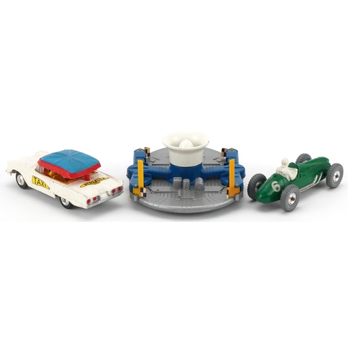 561 - Boxed Dinky Toys hovercraft, racing car and Bermuda taxi