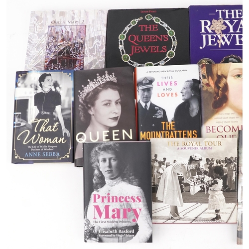 1406 - Royal memorabilia books including The Queen's Jewels, The Royal Jewels, Elizabeth I Folio Society, T... 