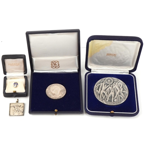 1443 - Football interest Italia 1898-1973 boxed silver medallion, boxed España '82 silver medal, Italy-Engl... 