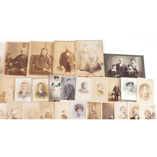 1317 - Large selection of family photographic cabinet cards, approximately one hundred