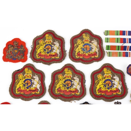 1523 - Military interest badges, medal, pips and cloth patches