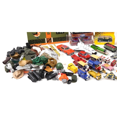 581 - Vintage and later toys including Mettoy tinplate tractor with trailer, diecast vehicles, Dean's tedd... 