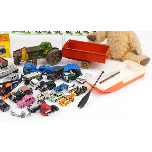 581 - Vintage and later toys including Mettoy tinplate tractor with trailer, diecast vehicles, Dean's tedd... 