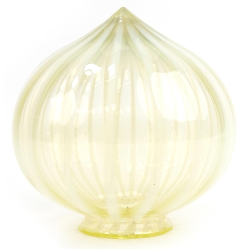 95 - Vaseline striped glass lampshade, 20cm high