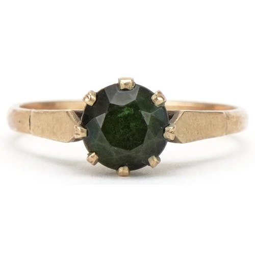 3279 - 9ct gold green stone solitaire ring, size N, 2.0g