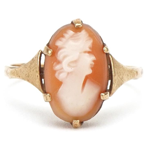 3236 - 9ct gold cameo shell ring carved with a maiden head, size M, 1.8g