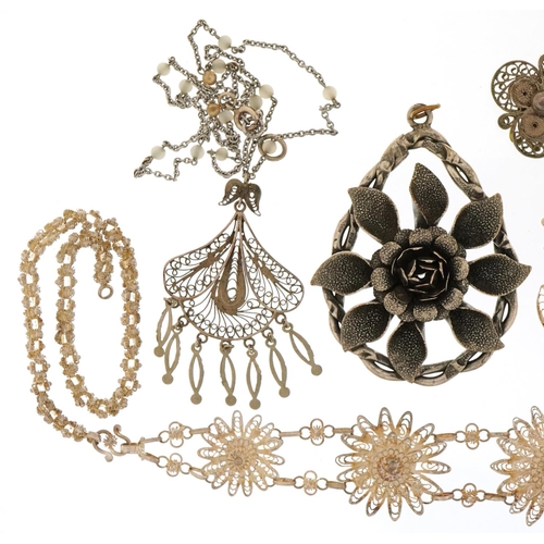 3455 - Vintage and later silver and white metal filigree jewellery including brooches and necklaces, total ... 