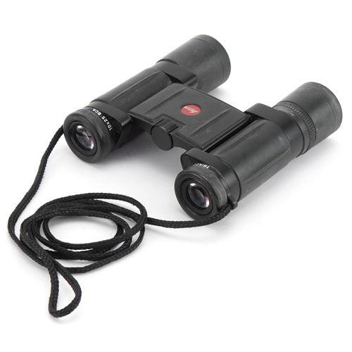 1558 - Pair of Leica 10 x 25 BCA binoculars