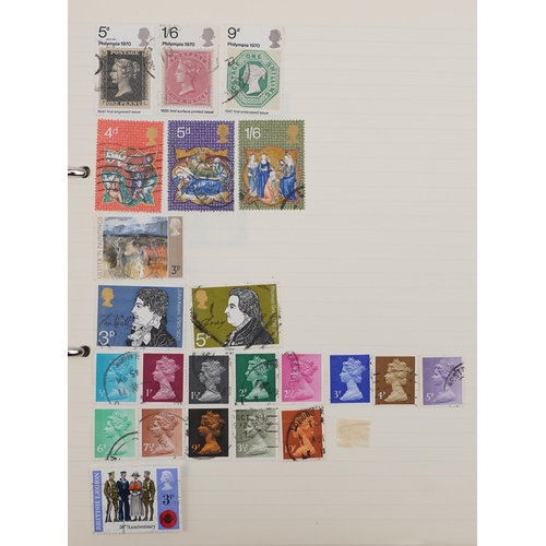 2471 - Large collection of Royal Mint presentation packs and first day covers, various denominations and an... 