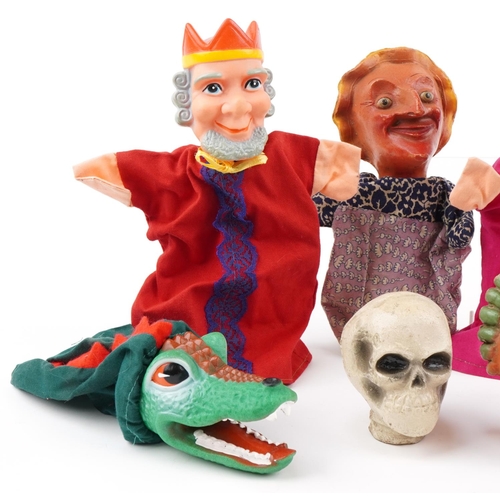 2353 - Vintage and later hand puppets including Punch and Judy, the largest overall 21cm high