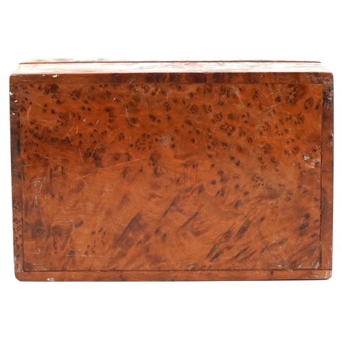 1172 - Bird's eye maple jewellery box with hinged lid, 9cm H x 22cm W x 14.5cm D