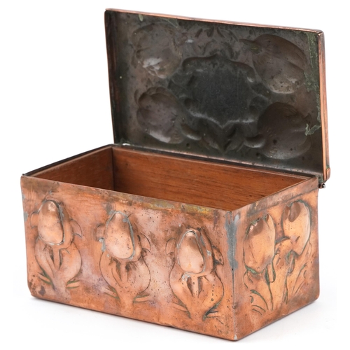 354 - Arts & Crafts copper and wooden box with stylized flowers, stamped Newlyn to base, 8cm H x 15cm W x ... 