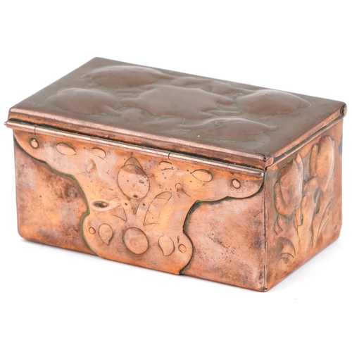 354 - Arts & Crafts copper and wooden box with stylized flowers, stamped Newlyn to base, 8cm H x 15cm W x ... 