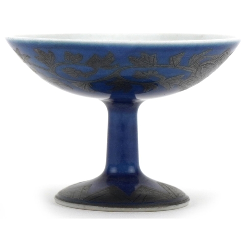 1207 - Miniature Chinese stem cup, 4cm high