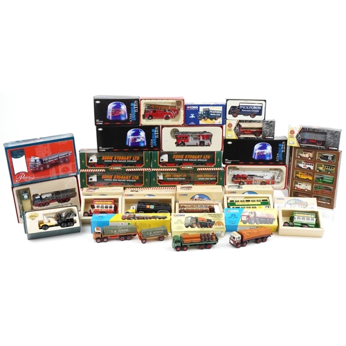 2366 - Large collection of diecast collector's vehicles with boxes, predominantly Corgi