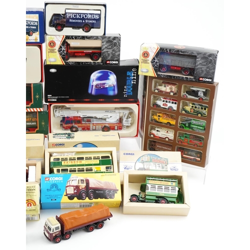 2366 - Large collection of diecast collector's vehicles with boxes, predominantly Corgi