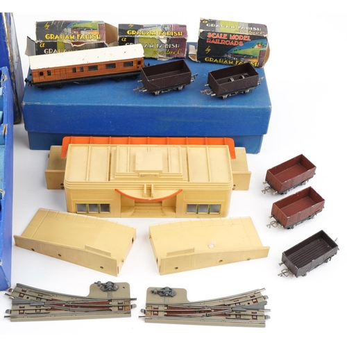 2342 - Hornby OO gauge model railway trains and accessories including Tank Goods train set with box