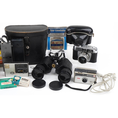 1551 - Vintage and later cameras and binoculars including Kodak Instamatic 100, Kodak Disc 4000 and Panoram... 