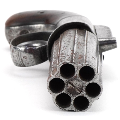 2600 - Victorian pepperbox pistol, 19cm in diameter