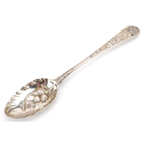 1273 - Georgian Scottish silver berry spoon and a cut glass sifter with silver lid, the largest 8.5cm in le... 